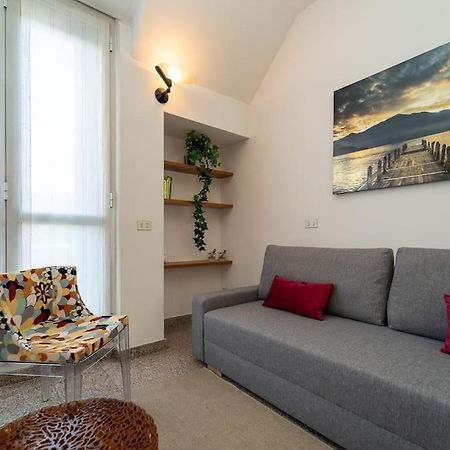 5 Giornate Apt Con Terrazzo E Garage Privato Milán Exterior foto
